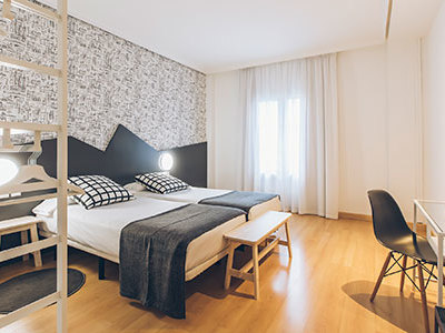 Chambre Double Exécutif com.easydevel.kore.dto.LocaleV2DTO@1eb6affe